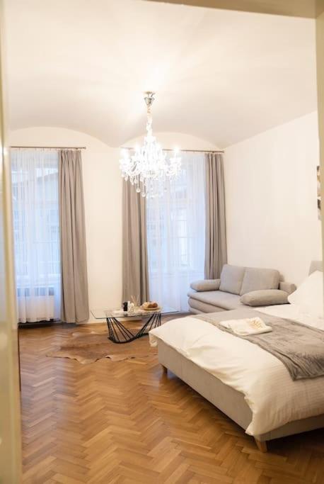 Cozy Flat By Wenceslas Square! Prag Exterior foto
